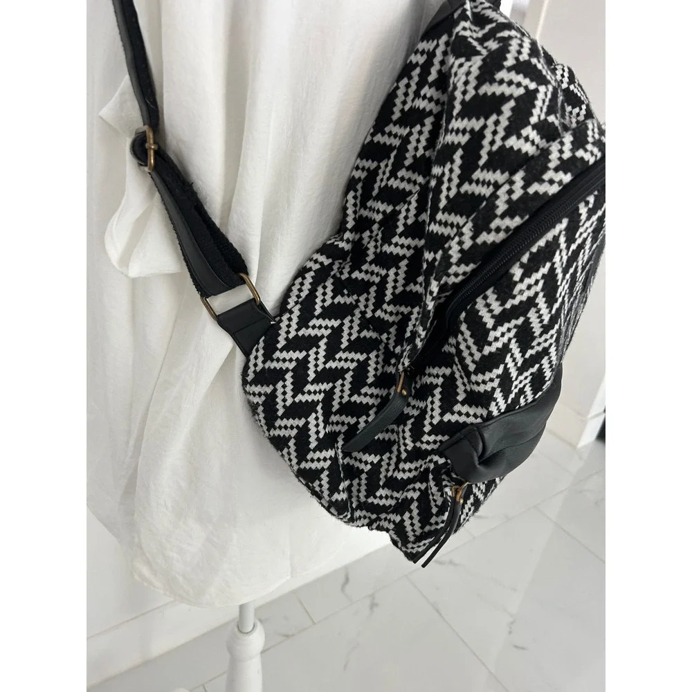 Steve Madden Black White Chevron Woven Backpack Zig Zag Cotton Faux Leather Trim